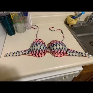 Victoria Secret “flirty bandeau” bikini top - 36D
